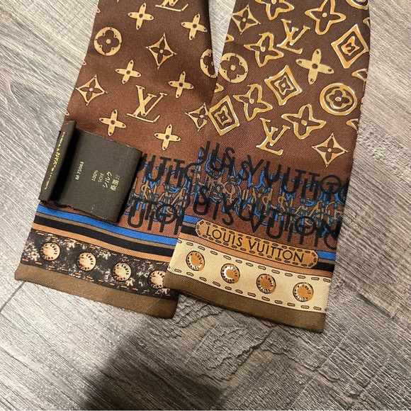 Louis Vuitton bandeau - Picture 6 of 8